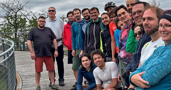 researchers-tu-wien-electron-photon-correlation-microscopy-quantum-optics-team.jpg